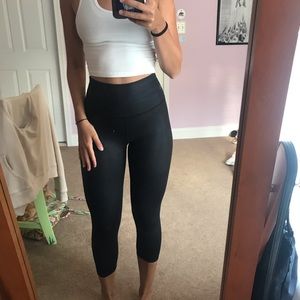 Black Alo Yoga Leggings